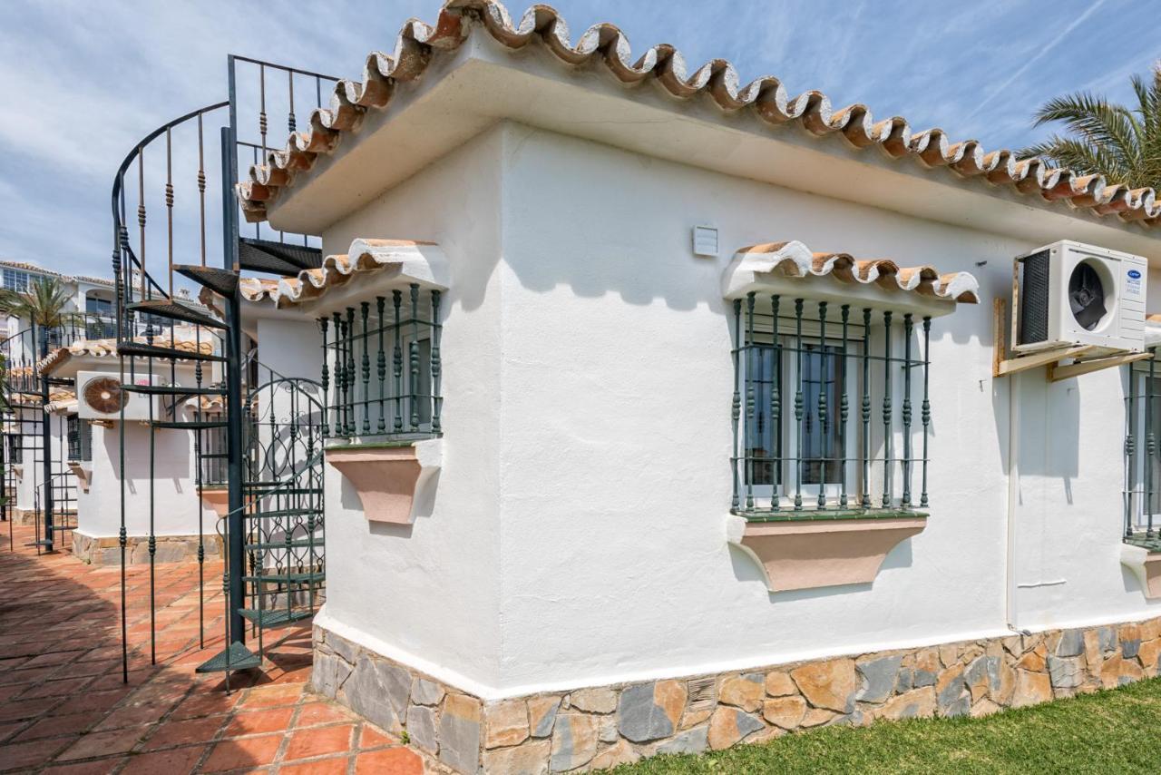 Вилла Bungalow Sea View, Pool, Tennis, Beach 5Min Walk Михас Экстерьер фото